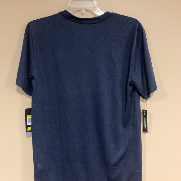 NWT Nike legend 💥3/20 navy vneck training shirt - Picture 3 of 4